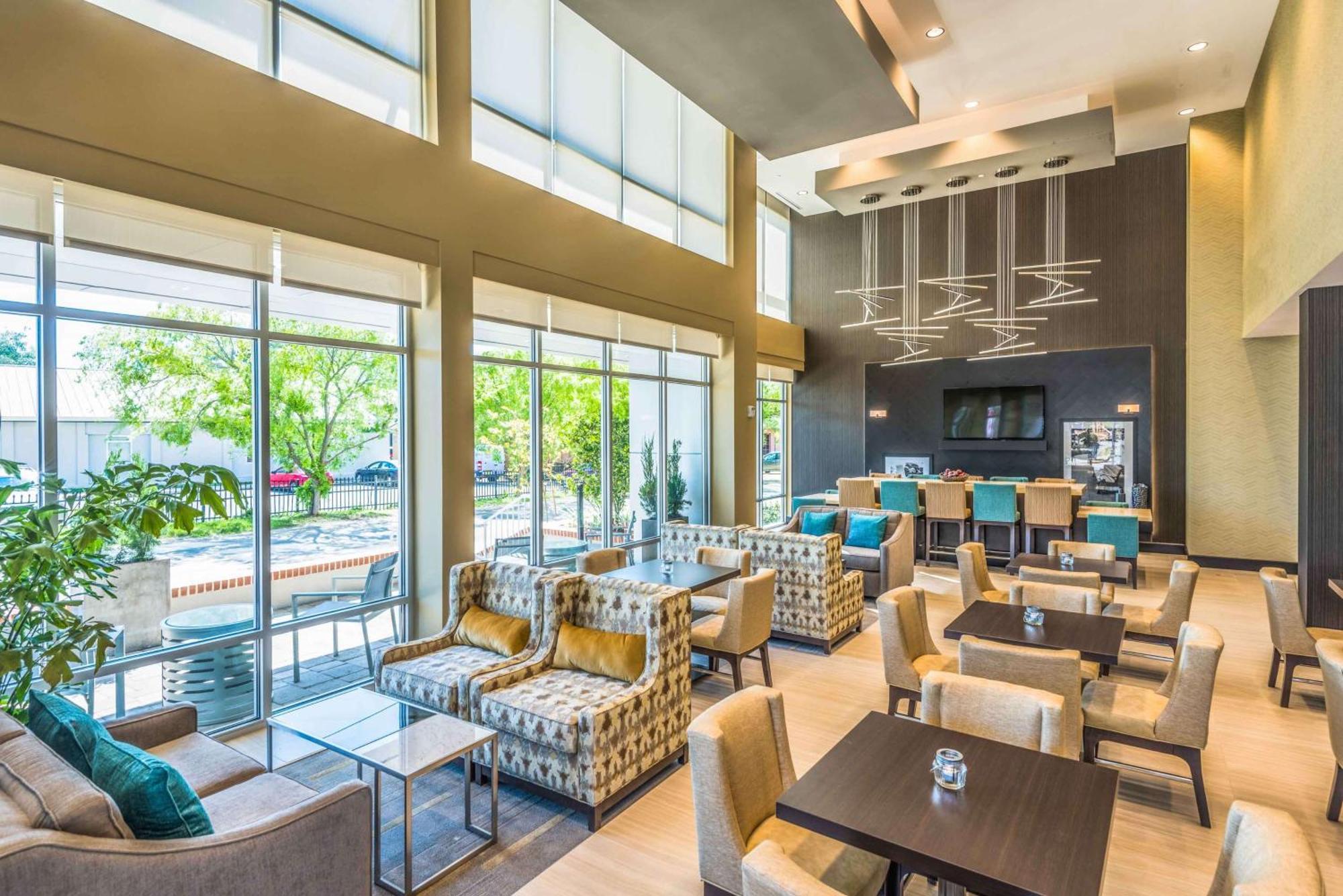 Hampton Inn & Suites Tallahassee Capitol-University Esterno foto